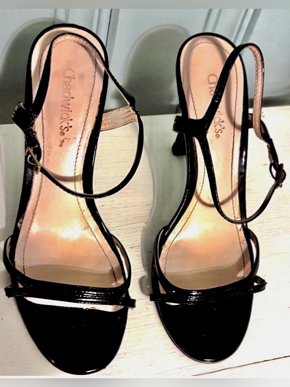 🖤CHADWICK’S🖤 PATENT LEATHER THIN STRAP 4” HEEL SANDALS
